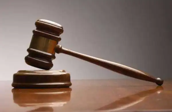 Houseboy Tries To Use Love Portion To Charm His Boss